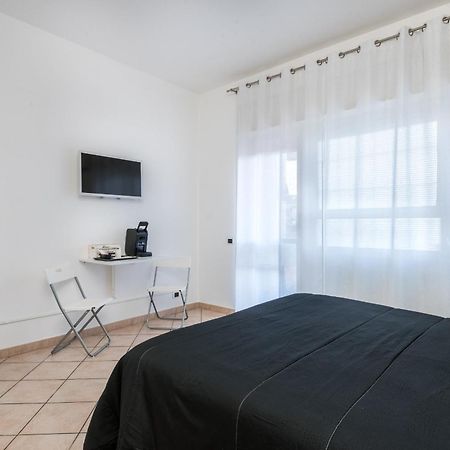 Travelershome 7Metri Guesthouse Ciampino Exteriér fotografie