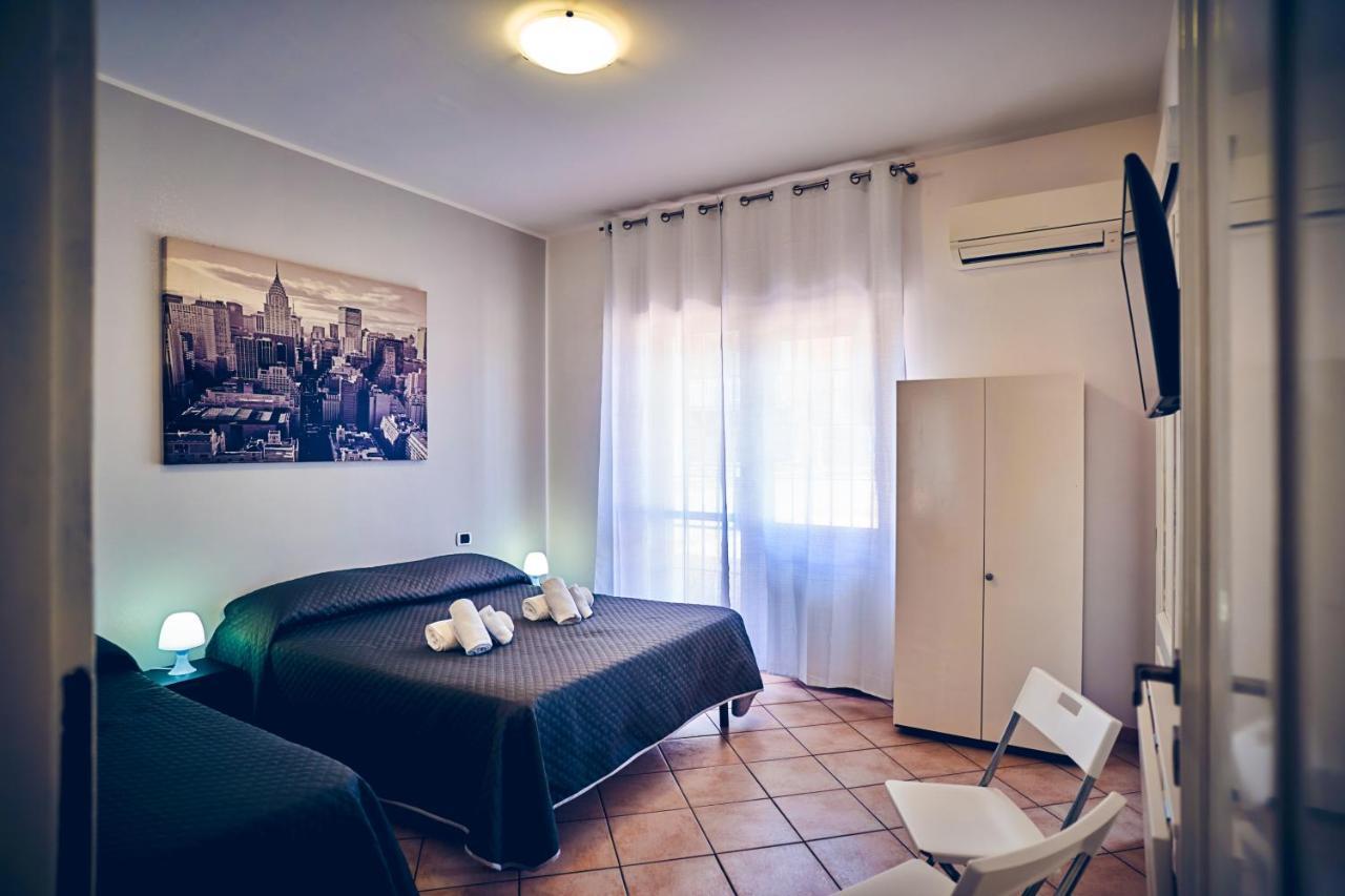 Travelershome 7Metri Guesthouse Ciampino Exteriér fotografie