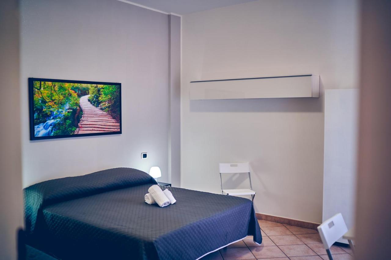Travelershome 7Metri Guesthouse Ciampino Exteriér fotografie