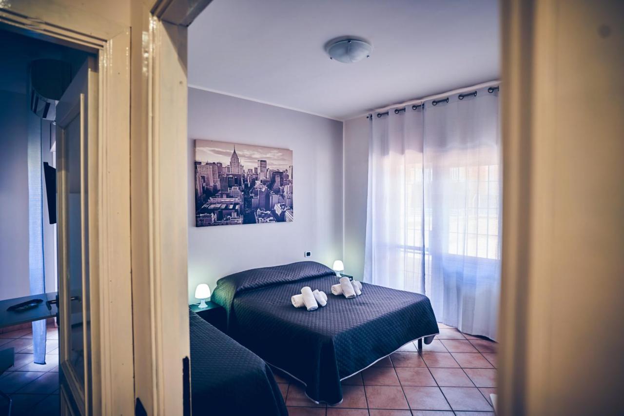 Travelershome 7Metri Guesthouse Ciampino Exteriér fotografie