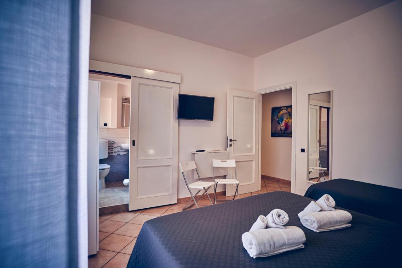 Travelershome 7Metri Guesthouse Ciampino Exteriér fotografie