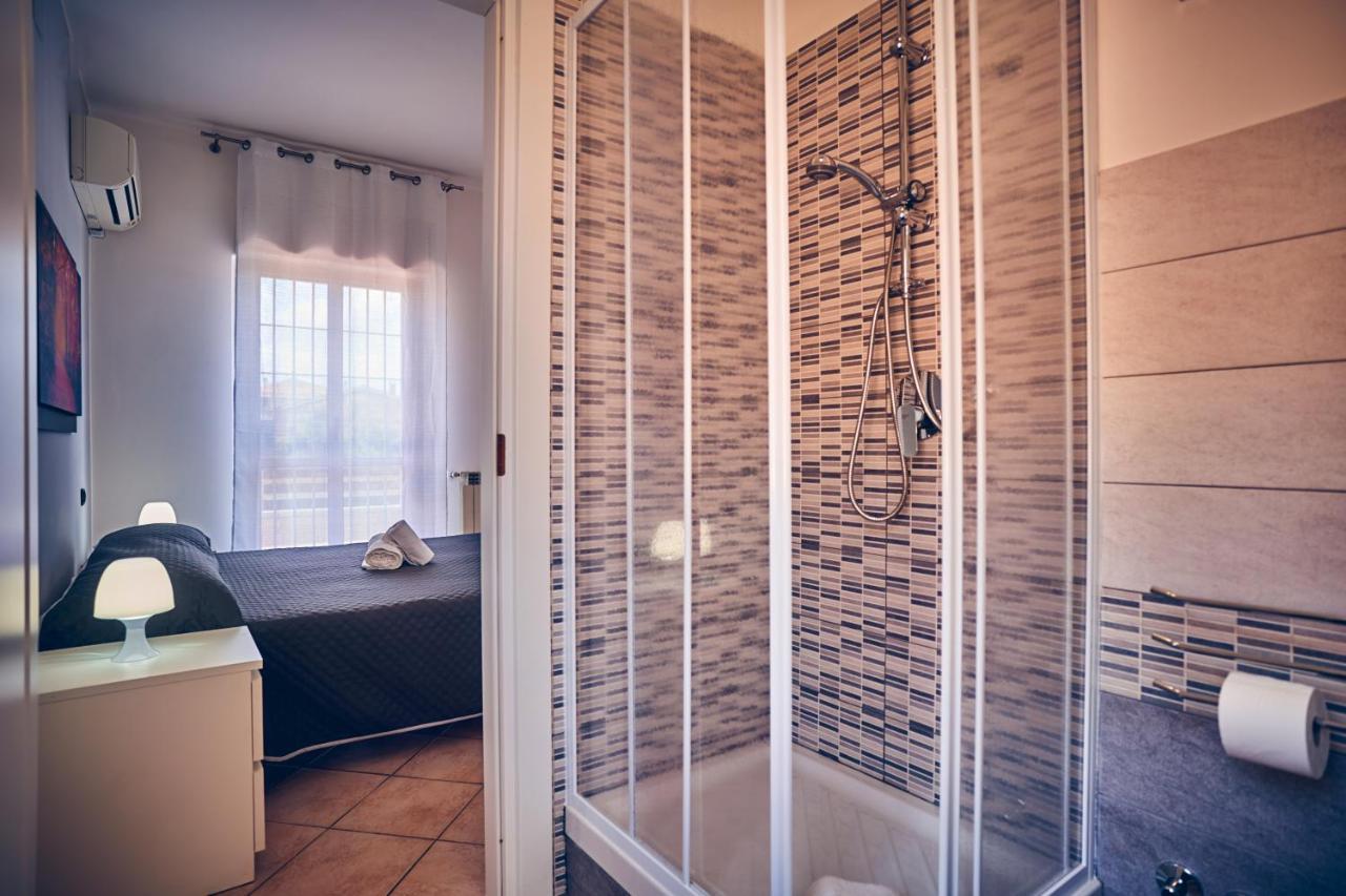 Travelershome 7Metri Guesthouse Ciampino Exteriér fotografie