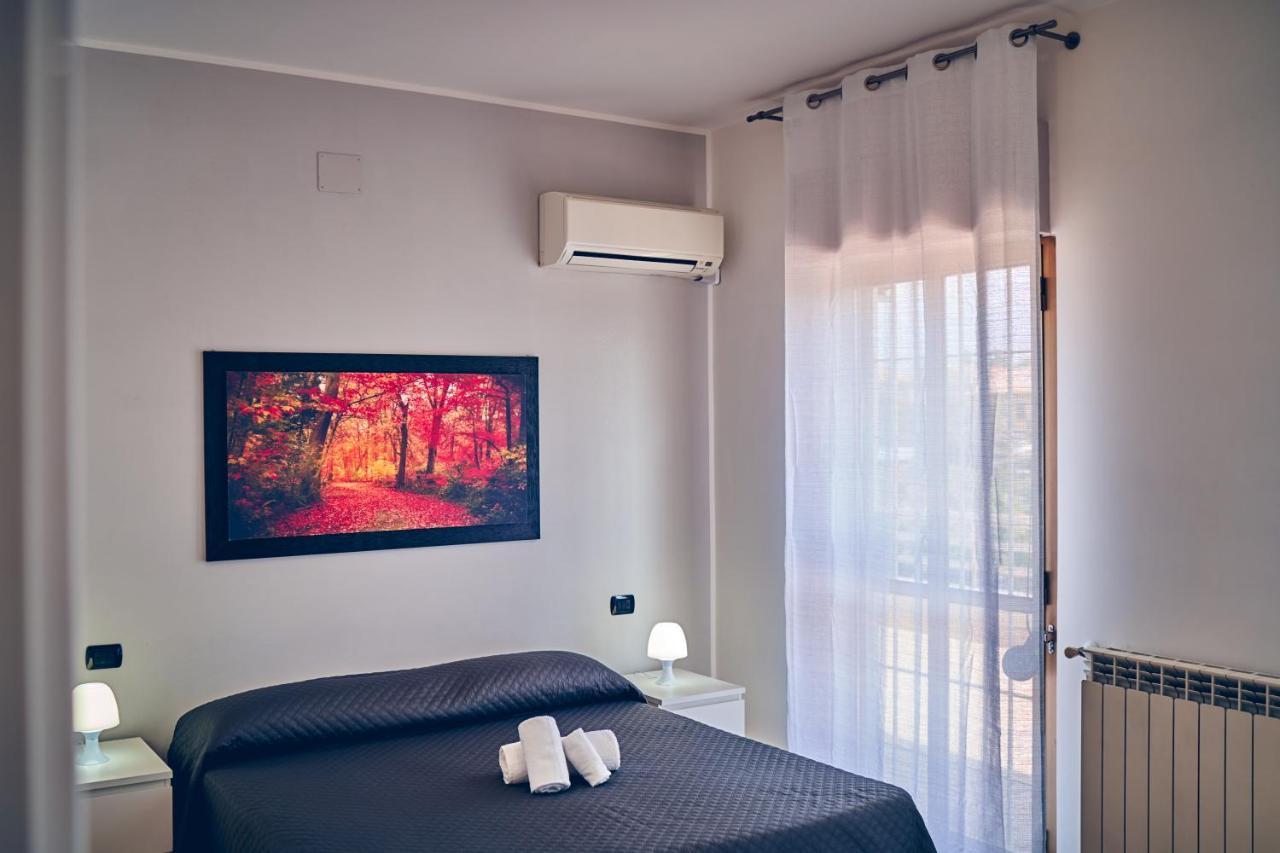 Travelershome 7Metri Guesthouse Ciampino Exteriér fotografie