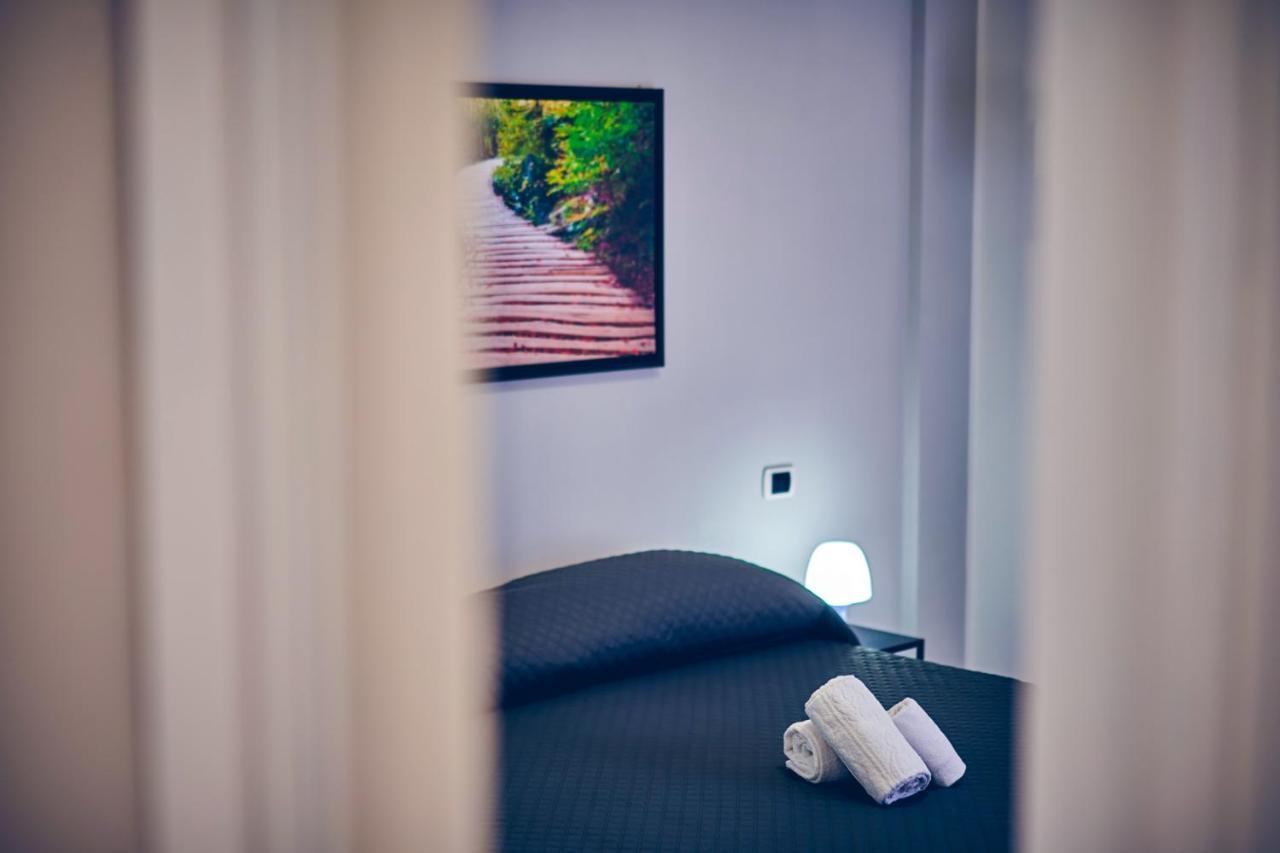 Travelershome 7Metri Guesthouse Ciampino Exteriér fotografie