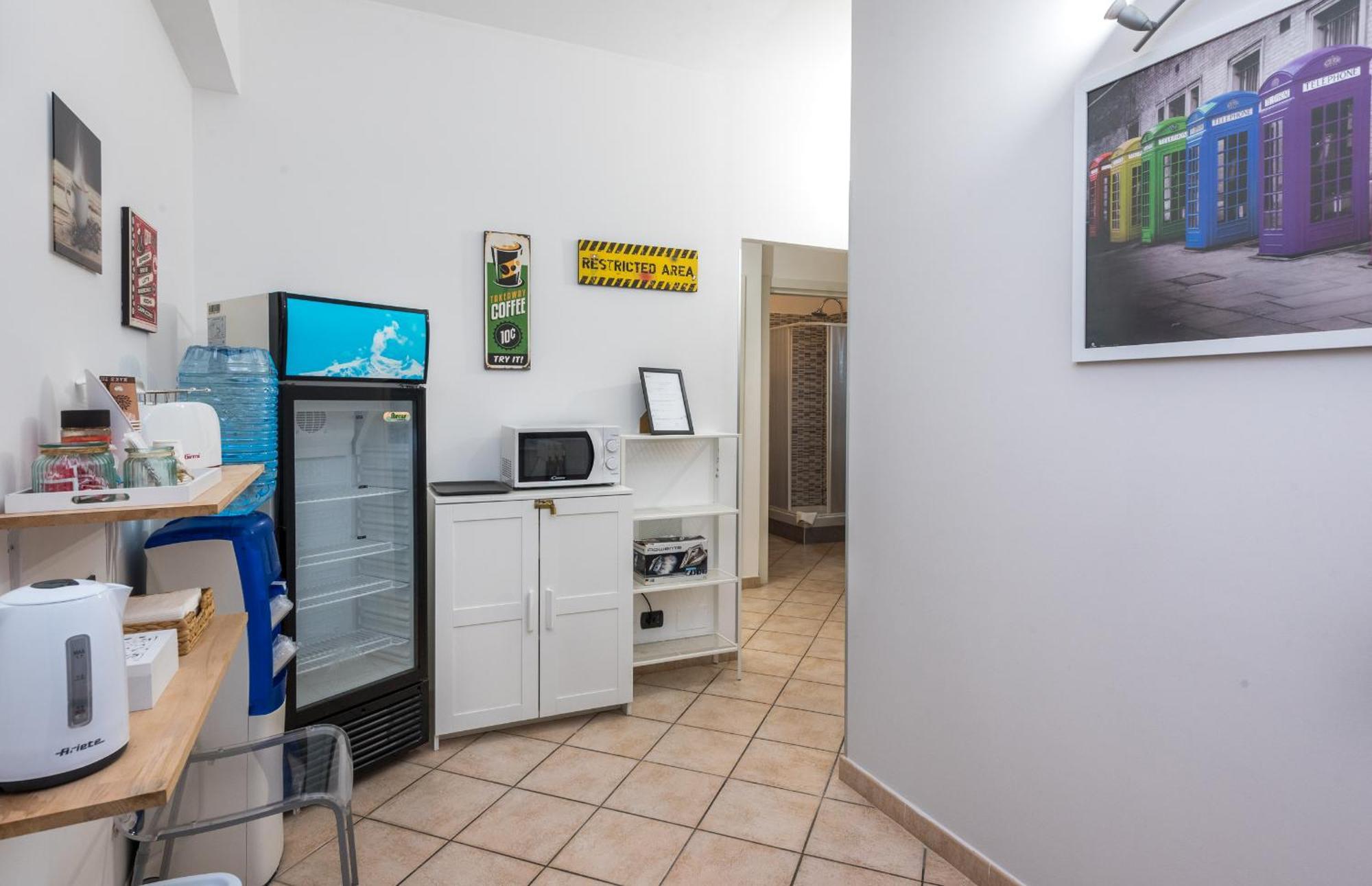 Travelershome 7Metri Guesthouse Ciampino Exteriér fotografie