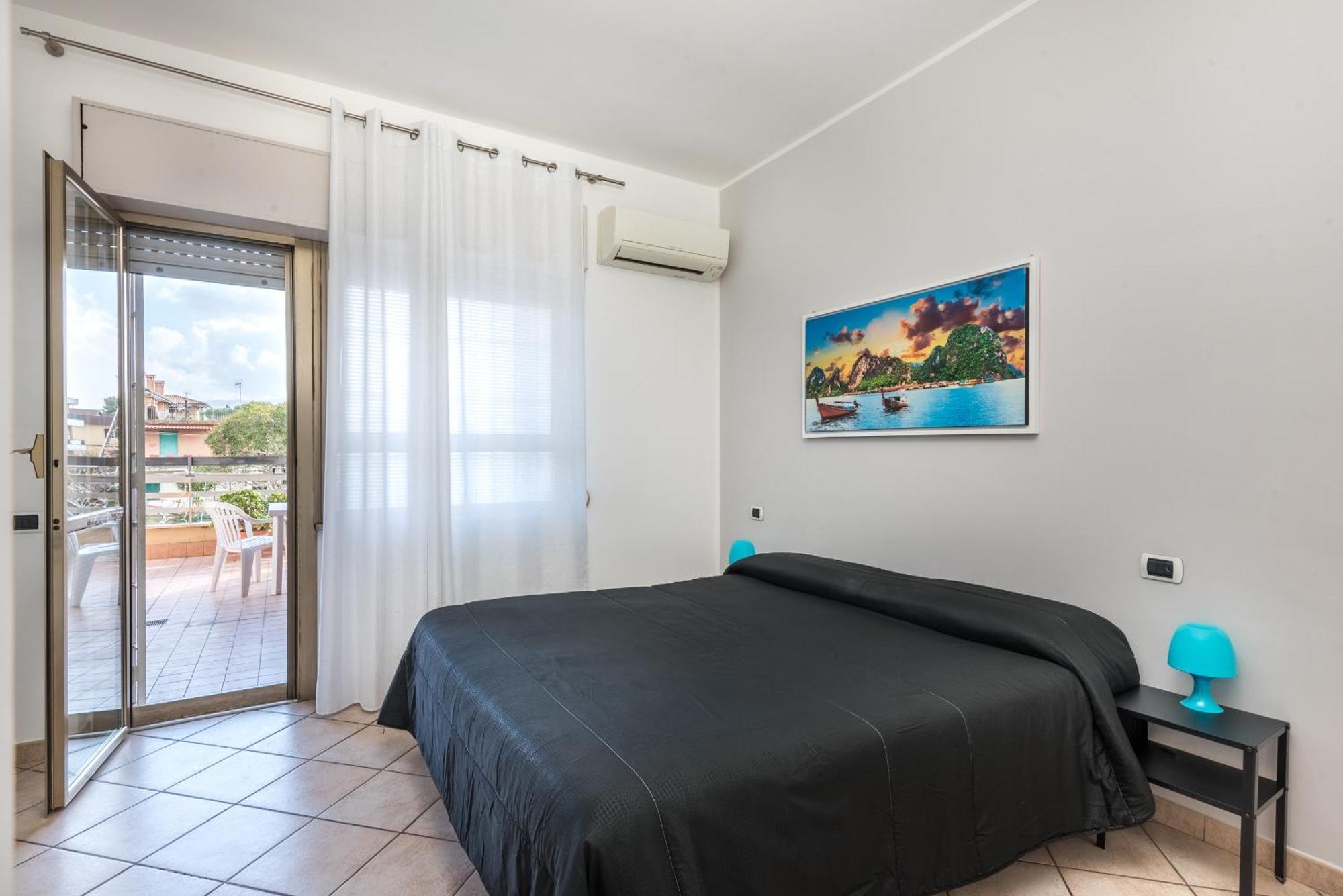 Travelershome 7Metri Guesthouse Ciampino Exteriér fotografie